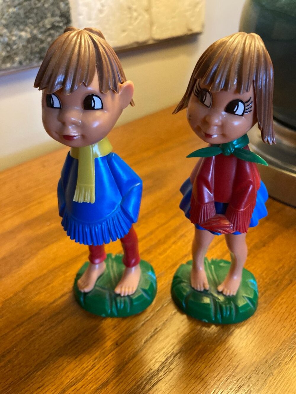 Vintage 1960s Kissing Boy and Girl Magneto Made in West Germany